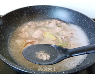红烧排骨卤蛋的做法步骤：3