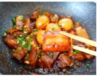 红烧排骨卤蛋的做法步骤：7