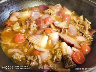 圣女果洋葱炖牛腩的做法步骤：6