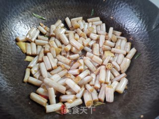 酸辣藕带的做法步骤：5