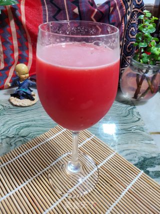 鲜榨西瓜汁的做法步骤：6