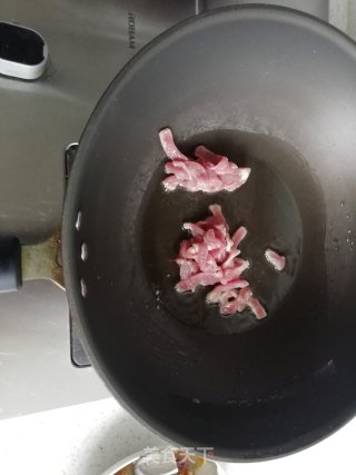 笋瓜炒肉片的做法步骤：2
