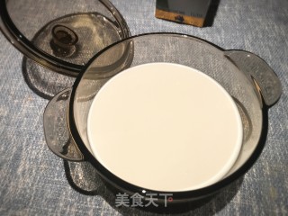 鲜奶小方的做法步骤：2