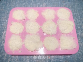 鲜奶小方的做法步骤：10
