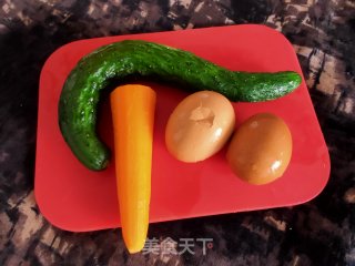 鸡蛋蔬菜沙拉的做法步骤：1