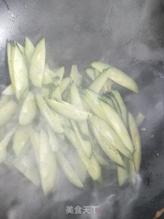 黄瓜炒蛋的做法步骤：6