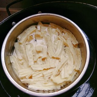 黄瓜拌腐竹的做法步骤：5