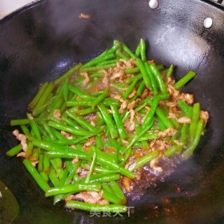 豆角炒肉丝的做法步骤：10