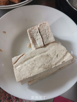 蒜香臭豆腐的做法步骤：1