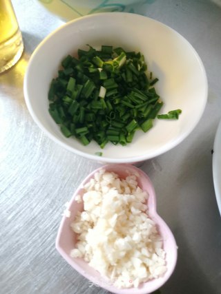 蒜香臭豆腐的做法步骤：3