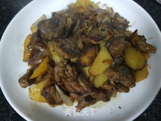 鸭腿洋葱炖土豆的做法步骤：12