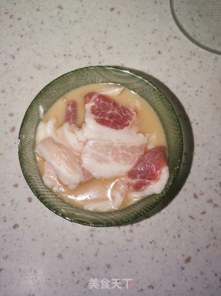爆炒牛肝菌的做法步骤：2