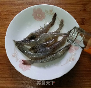蒜蓉粉丝蒸对虾的做法步骤：4
