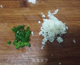 蒜蓉粉丝蒸对虾的做法步骤：5