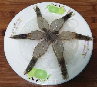 蒜蓉粉丝蒸对虾的做法步骤：7
