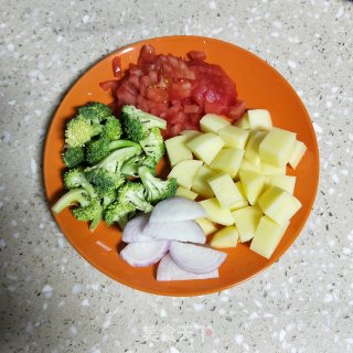 牛肉蔬菜拼饭的做法步骤：2