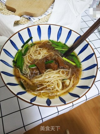红烧牛肉面的做法步骤：12