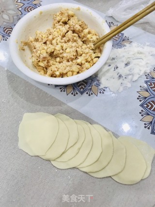 玉米马蹄蒸饺#蒸菜#的做法步骤：13