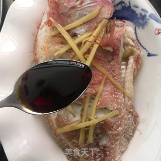 清蒸红罗非的做法步骤：7