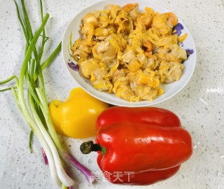 彩椒炒红贝肉的做法步骤：1