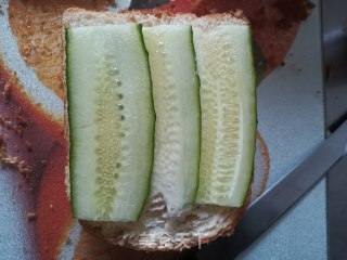奥尔良鸡胸肉三明治的做法步骤：11