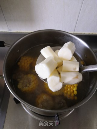 山药脊骨汤的做法步骤：7