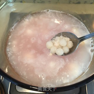 酒酿樱桃糖水圆子的做法步骤：3
