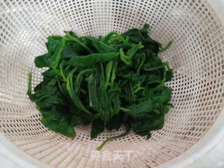 蒜蓉炒明月草的做法步骤：5