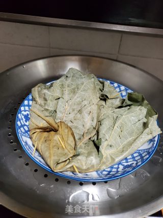 荷叶蒸鸡的做法步骤：6