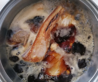 鲜美多汁的卤肉卷 卤肉花卷的做法步骤：1