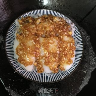 蒜蓉粉丝蒸墨鱼仔的做法步骤：8