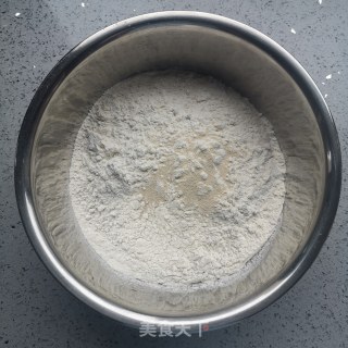 豆角肉馅包子的做法步骤：3