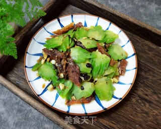豆豉鲮鱼炒苦瓜的做法步骤：13