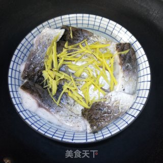 清蒸鲩鱼的做法步骤：5