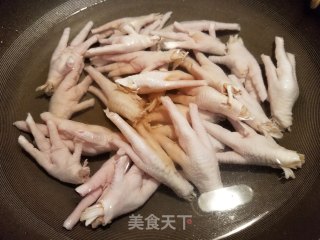 卤猪耳的做法步骤：7