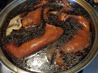 卤猪耳的做法步骤：10