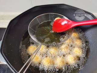 南瓜小麻球的做法步骤：13