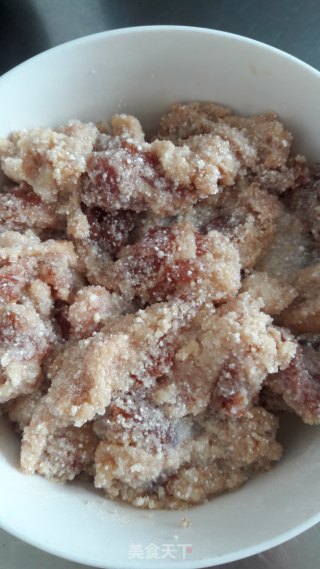 粉蒸肉的做法步骤：4