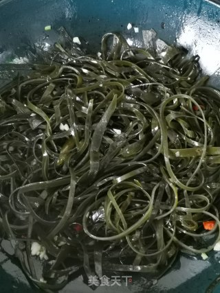 青椒海带丝的做法步骤：4
