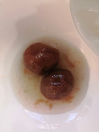 咸水梅蒸鳗鱼的做法步骤：2