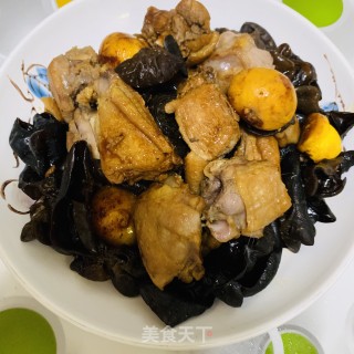 木耳蒸鸡腿肉的做法步骤：10