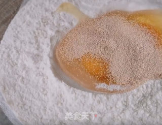 葱香小炸糕的做法步骤：1