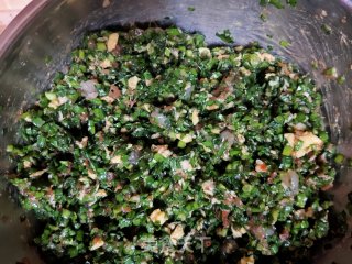 韭菜三鲜水饺的做法步骤：13