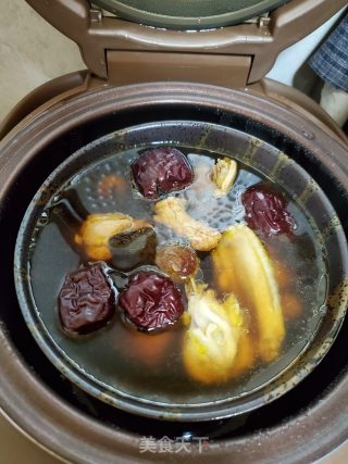首乌红枣鸡汤的做法步骤：5
