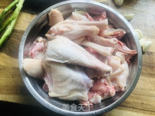 鸡肉烩粉条的做法步骤：2