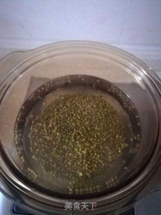 百合籽绿豆桂花汤的做法步骤：2