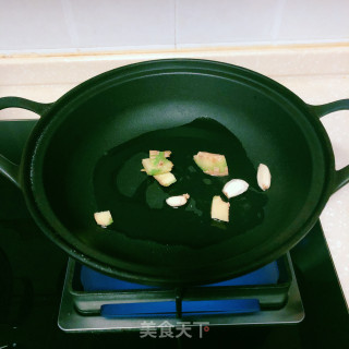 咖喱牛肉排炖土豆的做法步骤：3