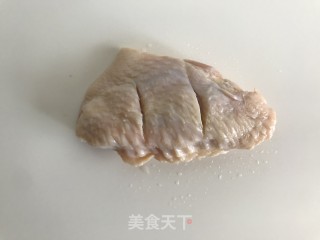 不加一滴油的蜜汁烤鸡翅的做法步骤：2