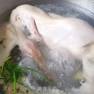 扣鸭的做法步骤：2