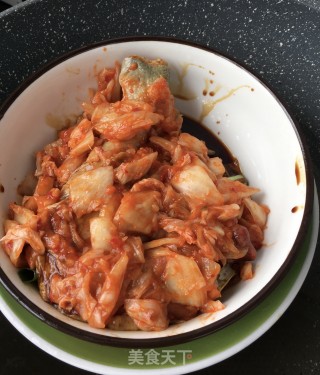 “蒸菜”辣白菜蒸鸡腿的做法步骤：12